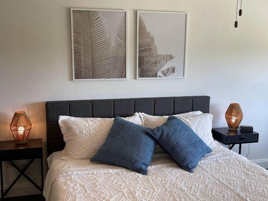 Lakeview Bungalow-Access To Lake, Pool, Gym, &Park Lago Vista Buitenkant foto