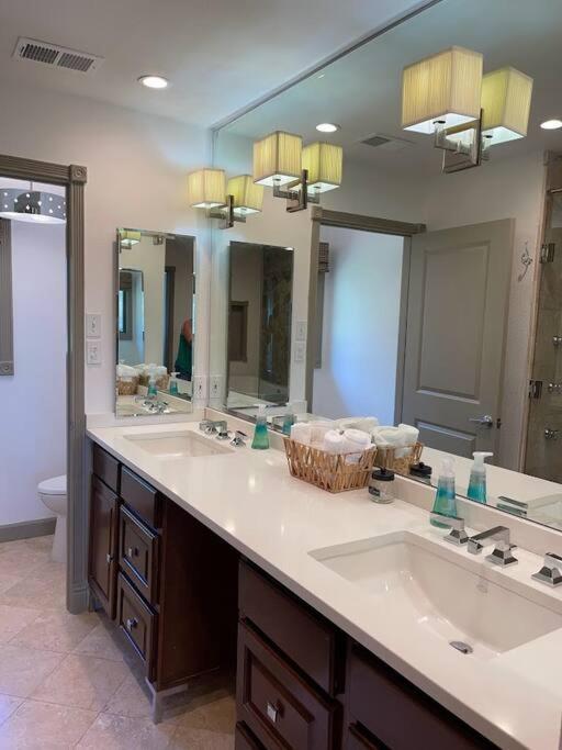 Lakeview Bungalow-Access To Lake, Pool, Gym, &Park Lago Vista Buitenkant foto