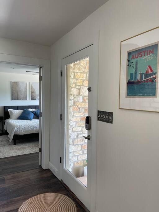 Lakeview Bungalow-Access To Lake, Pool, Gym, &Park Lago Vista Buitenkant foto